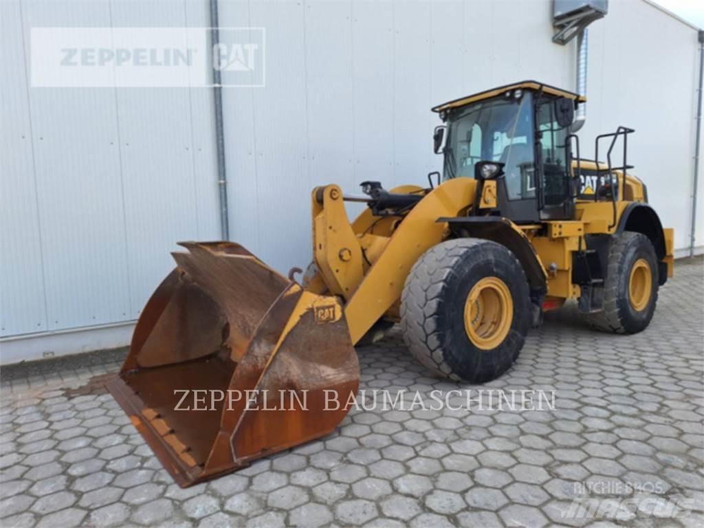 CAT 962M Фронтальні навантажувачі
