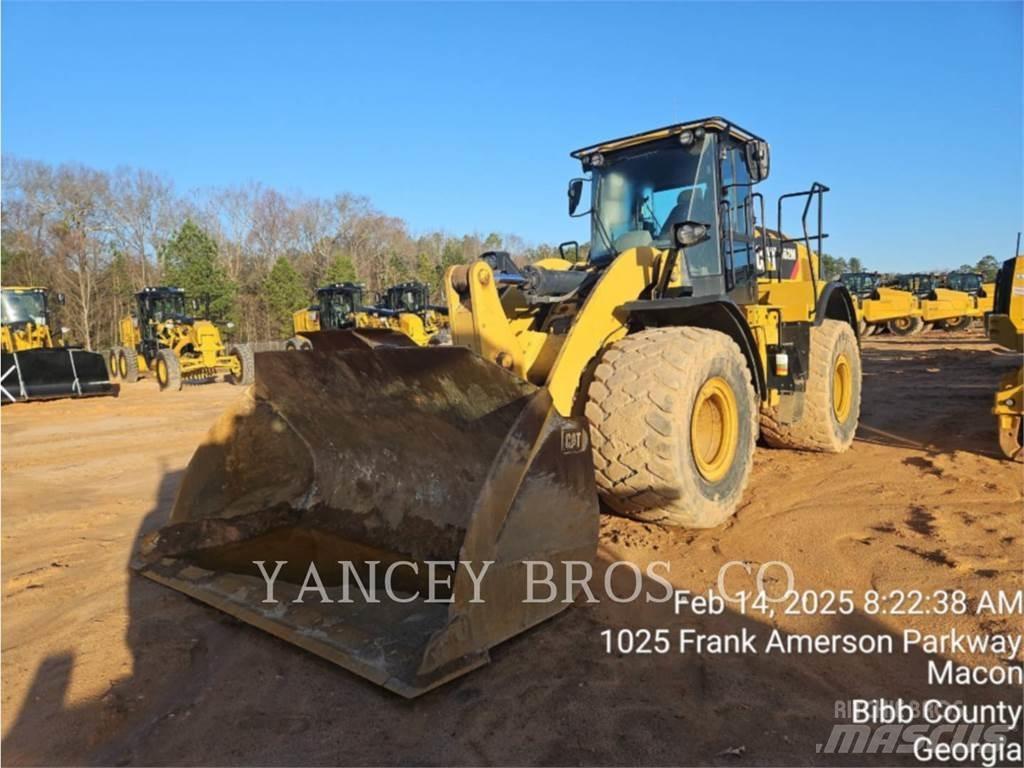 CAT 962M Фронтальні навантажувачі