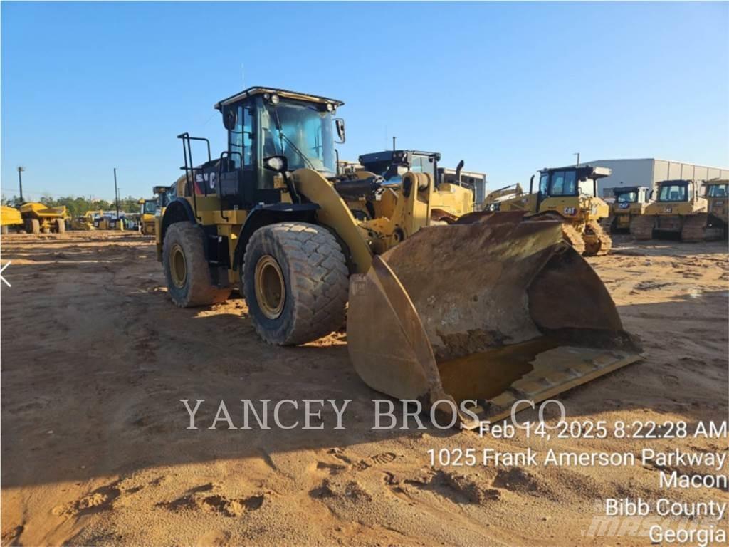 CAT 962M Фронтальні навантажувачі