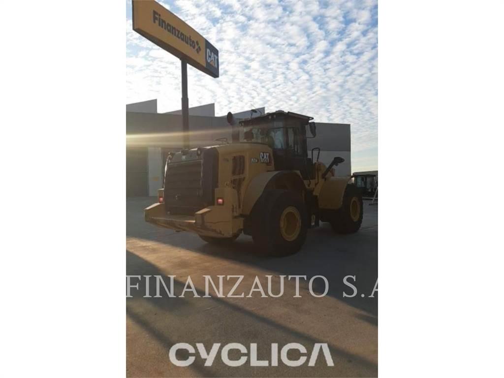 CAT 962M Фронтальні навантажувачі
