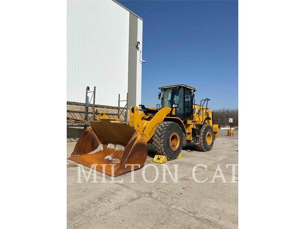 CAT 962M Фронтальні навантажувачі