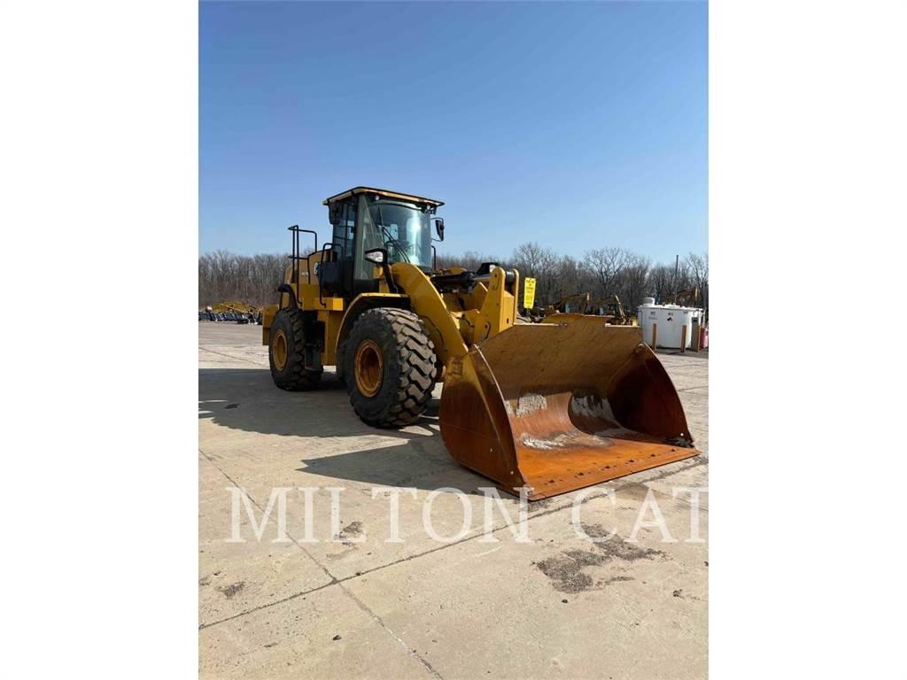 CAT 962M Фронтальні навантажувачі