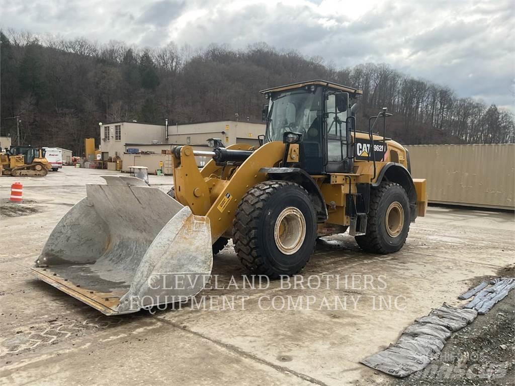 CAT 962M Фронтальні навантажувачі