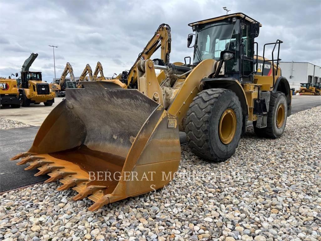 CAT 962M Фронтальні навантажувачі