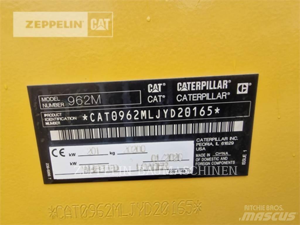 CAT 962M Фронтальні навантажувачі