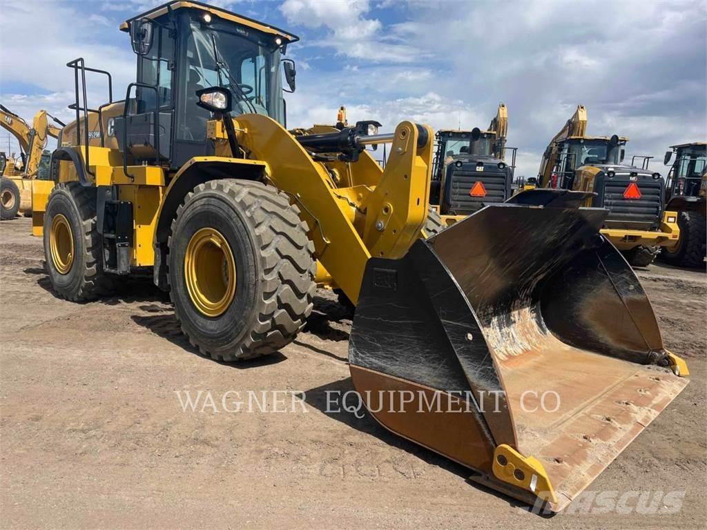 CAT 962M Фронтальні навантажувачі