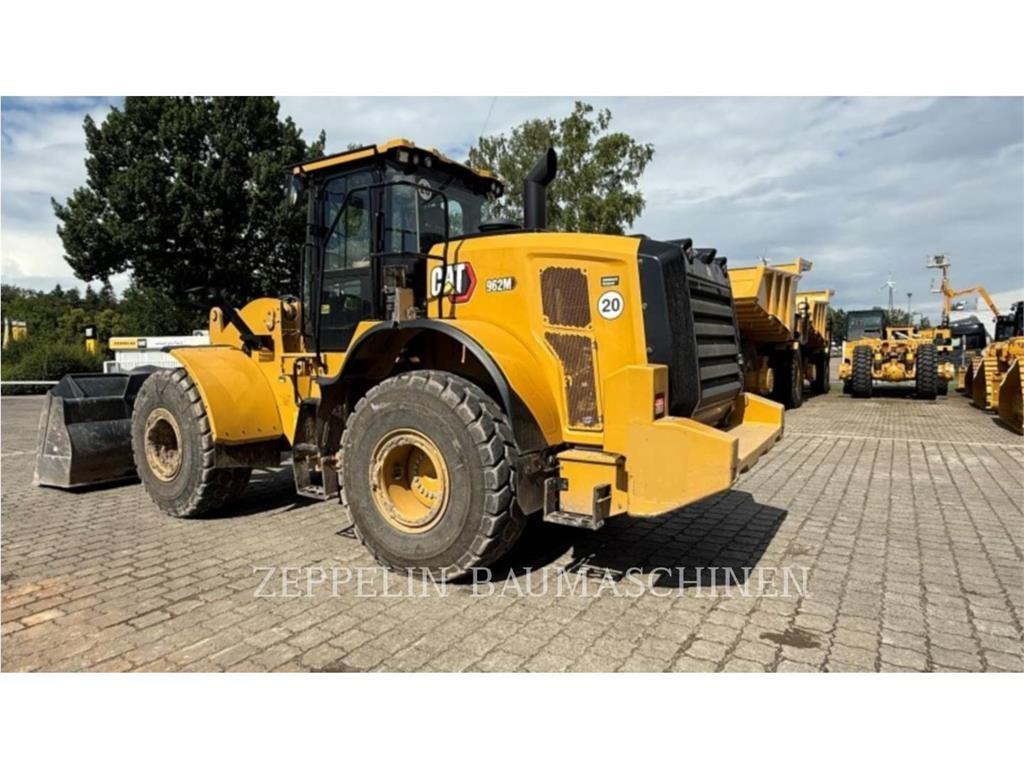 CAT 962M Фронтальні навантажувачі
