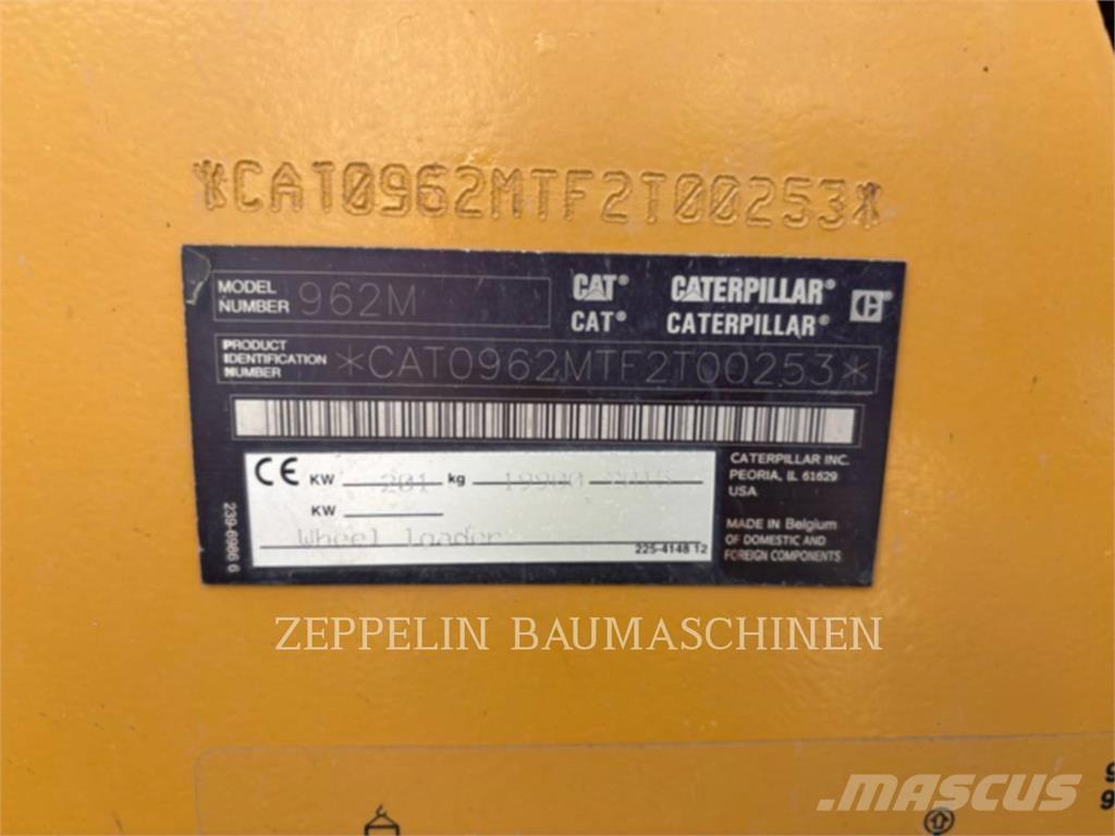 CAT 962M Фронтальні навантажувачі