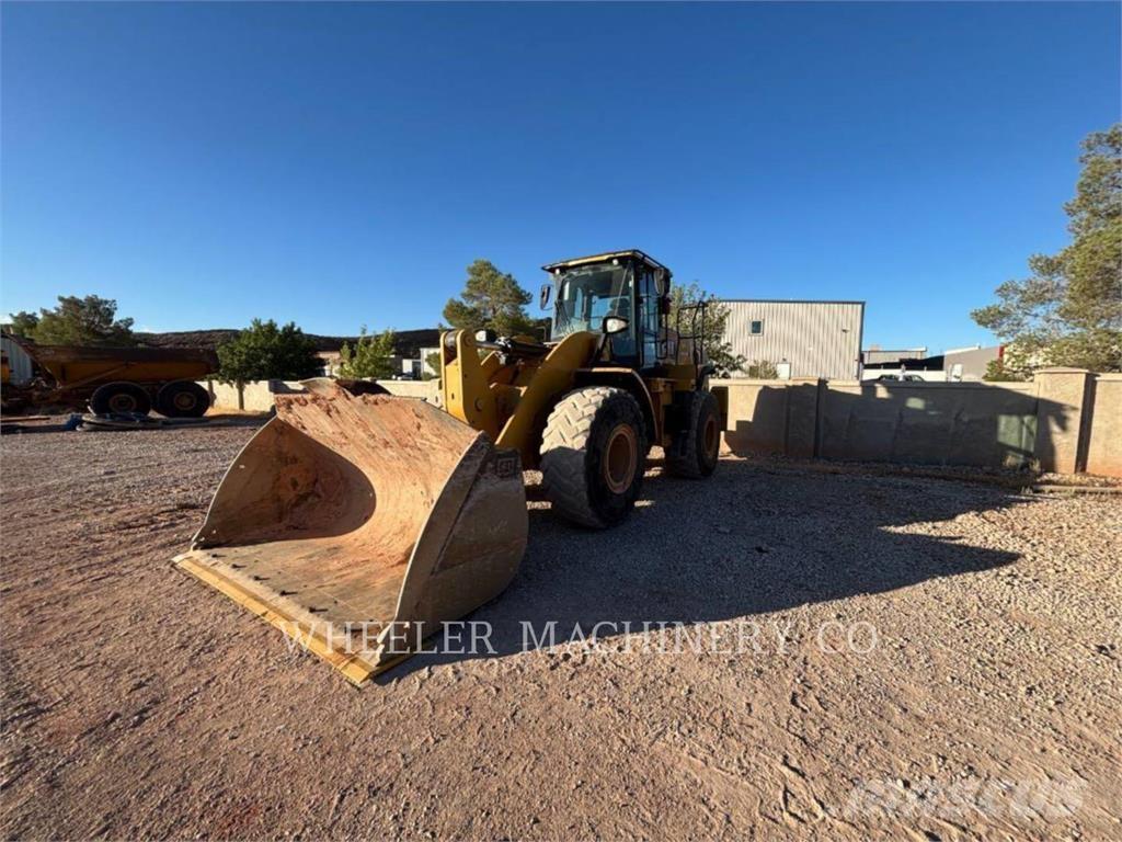 CAT 962M QC Фронтальні навантажувачі