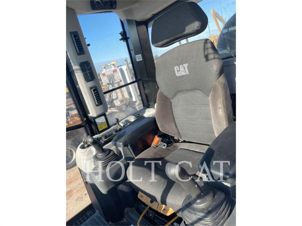 CAT 963 Фронтальні навантажувачі