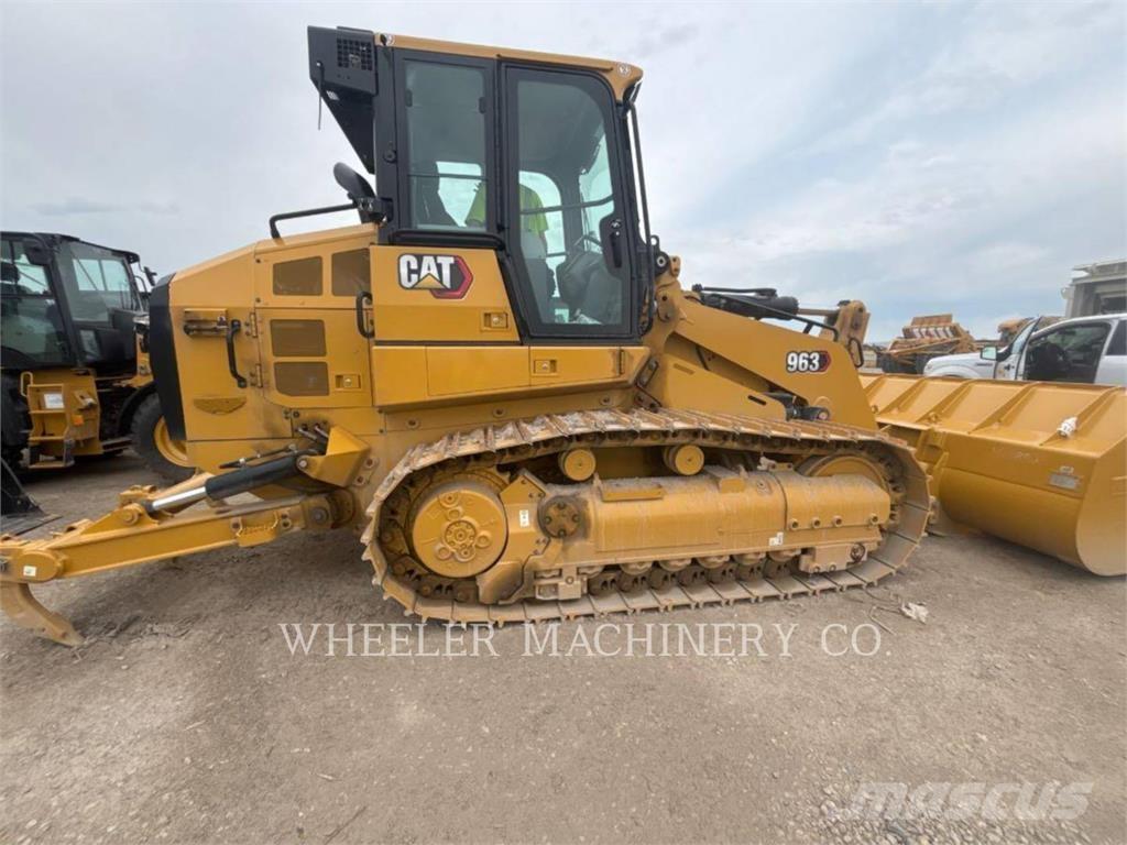 CAT 963 Гусеничні вантажники