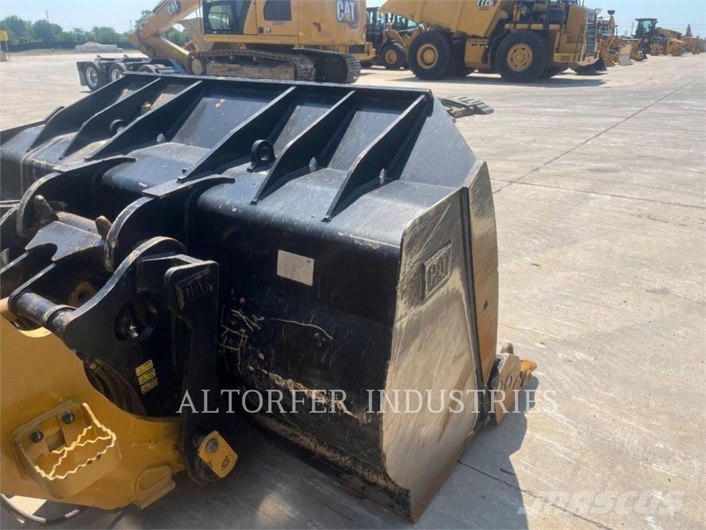 CAT 963-12 Гусеничні вантажники