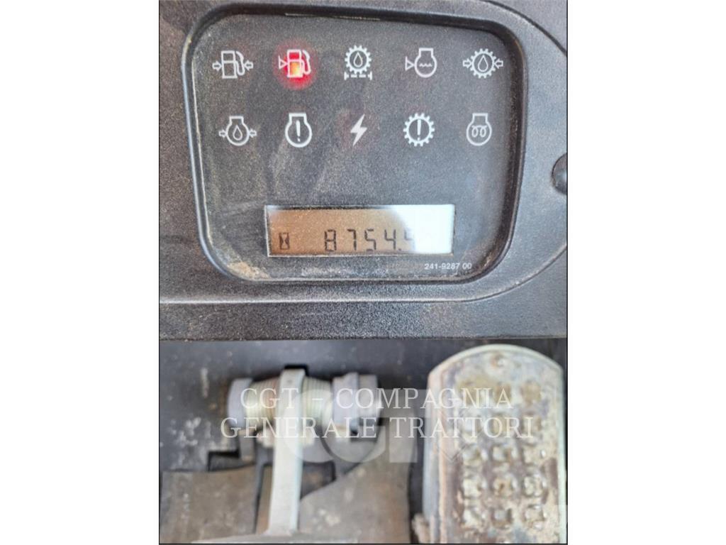 CAT 963C Гусеничні вантажники