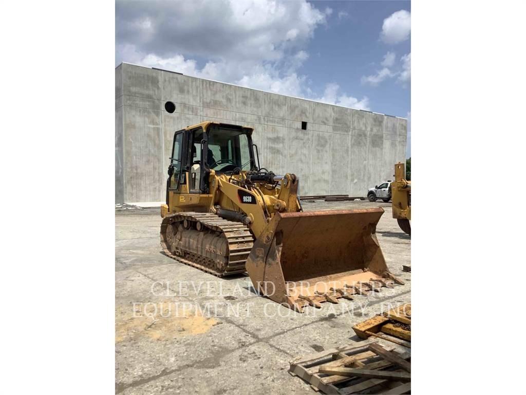 CAT 963D Гусеничні вантажники