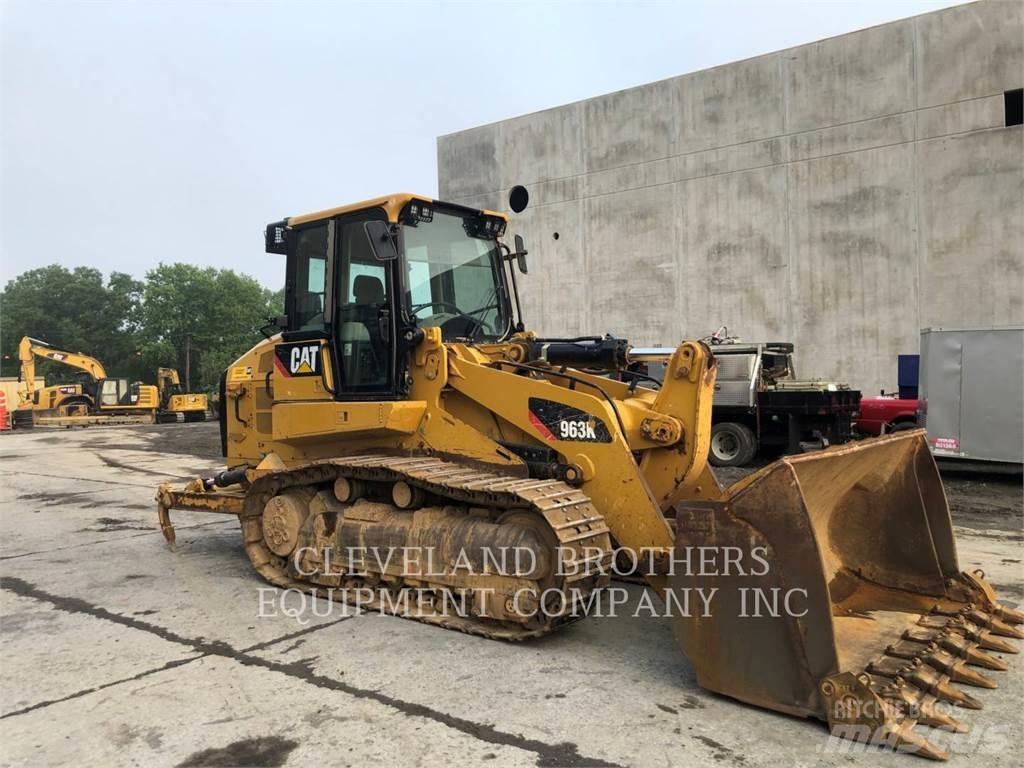 CAT 963K Гусеничні вантажники