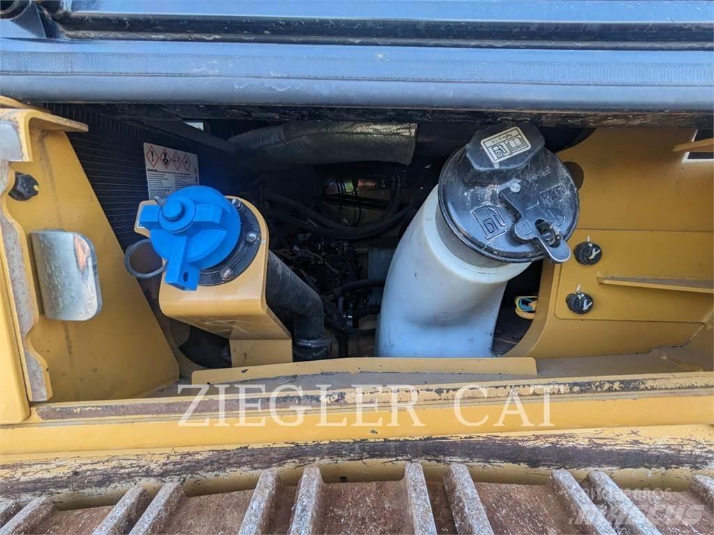 CAT 963K Гусеничні вантажники