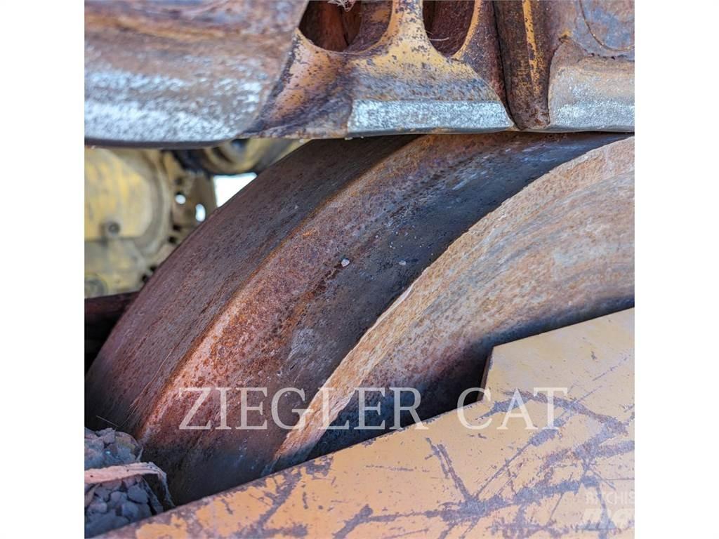 CAT 963K Гусеничні вантажники