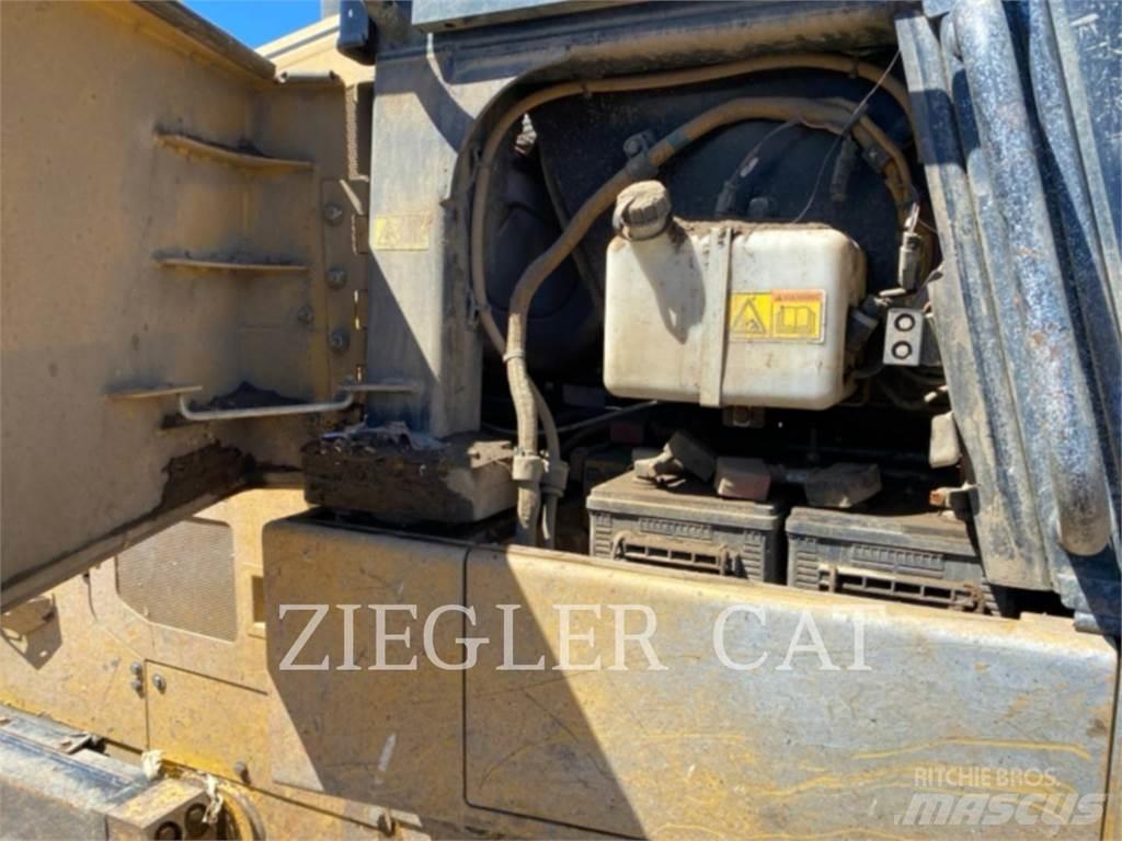 CAT 963K Гусеничні вантажники