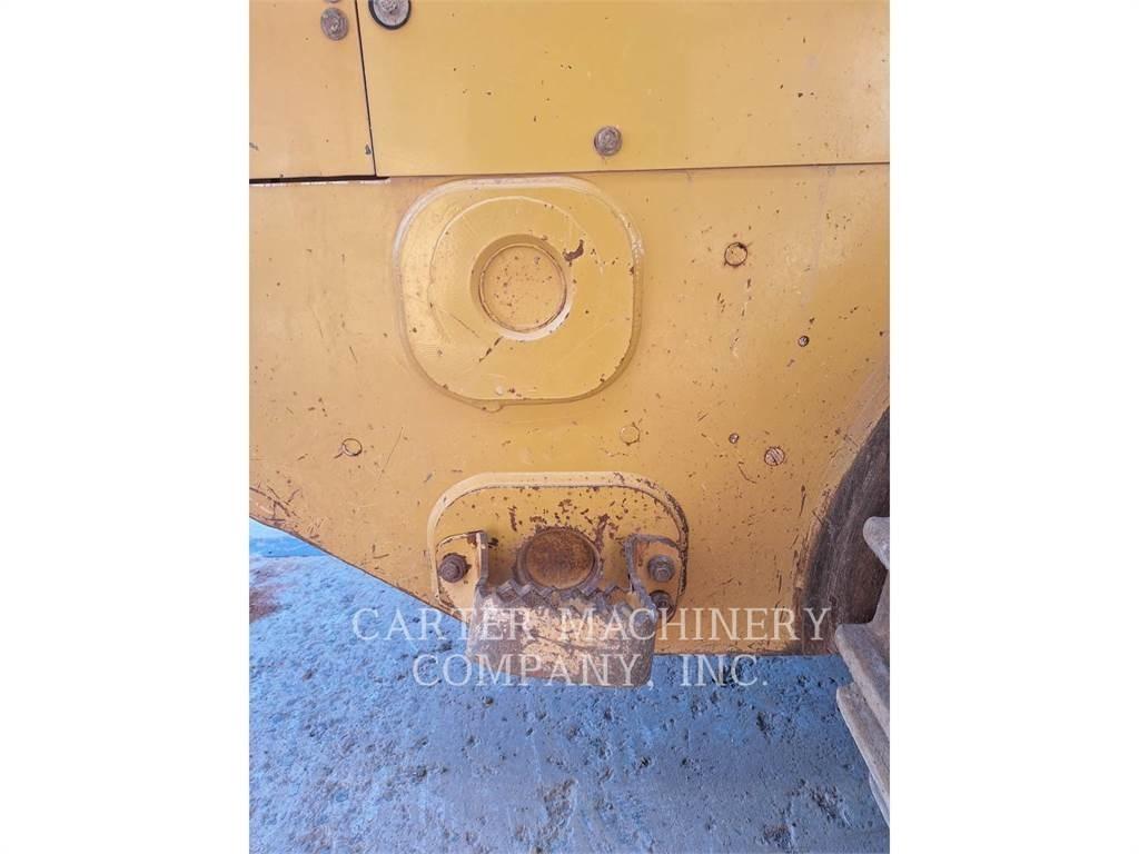 CAT 963K Гусеничні вантажники