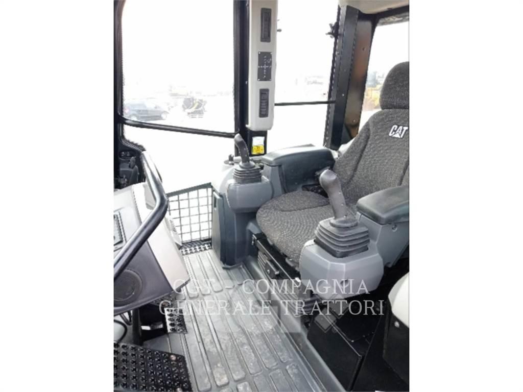 CAT 963K Гусеничні вантажники