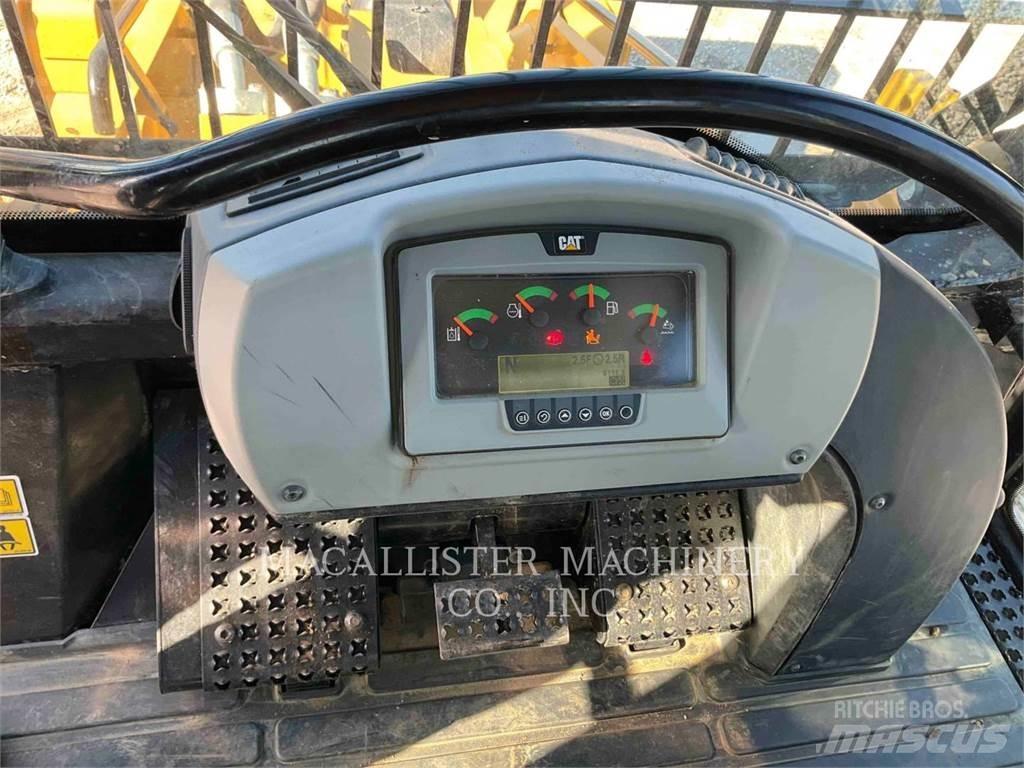 CAT 963K Гусеничні вантажники