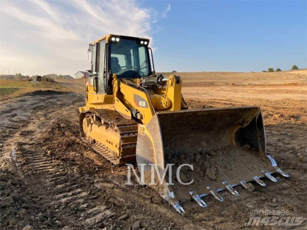 CAT 963K Гусеничні вантажники