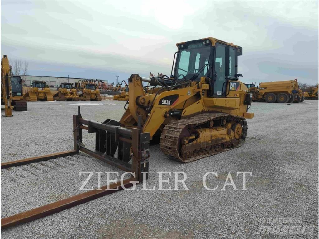 CAT 963K Гусеничні вантажники