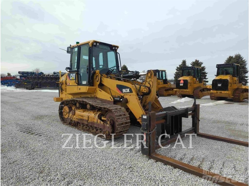 CAT 963K Гусеничні вантажники