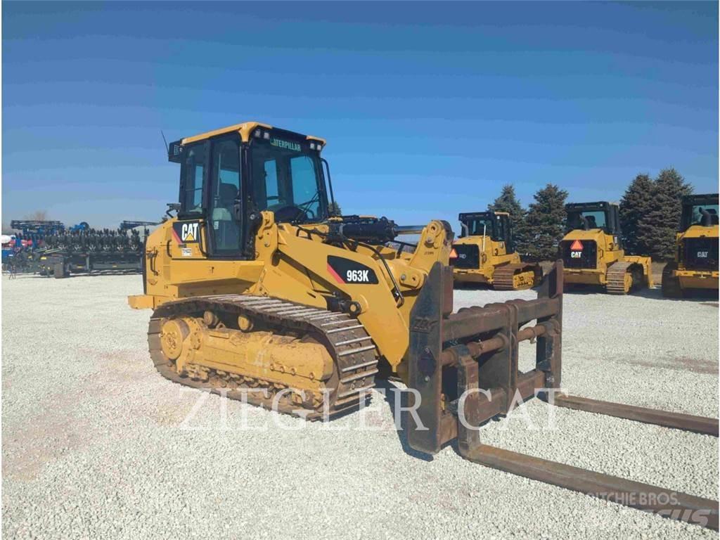 CAT 963K Гусеничні вантажники
