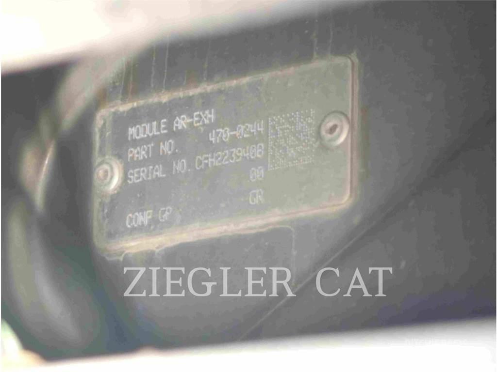 CAT 963K Гусеничні вантажники