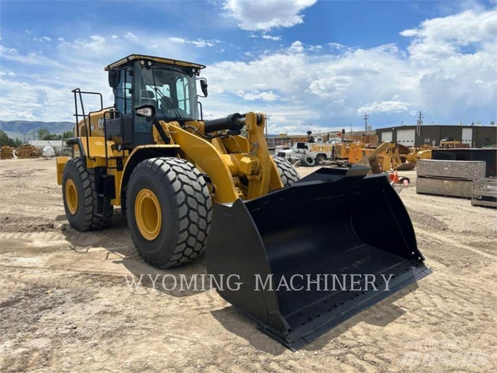 CAT 966 Фронтальні навантажувачі