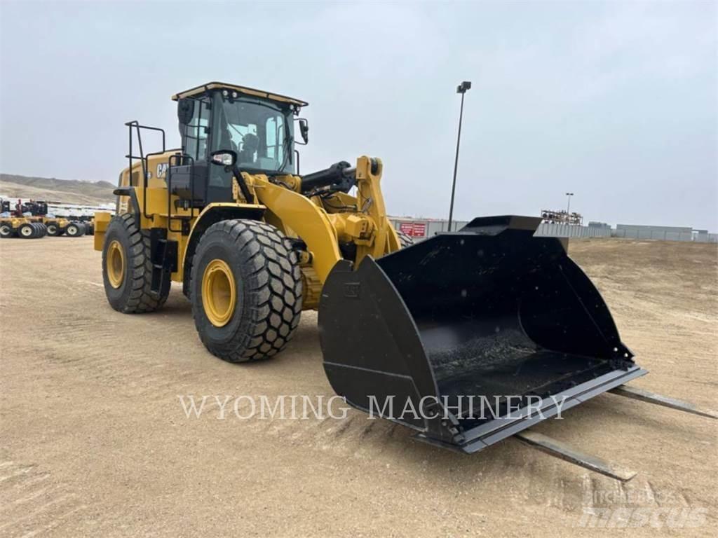 CAT 966 Фронтальні навантажувачі