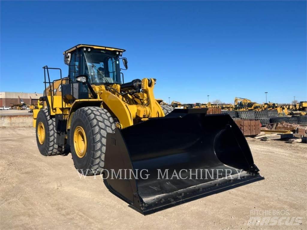 CAT 966 Фронтальні навантажувачі