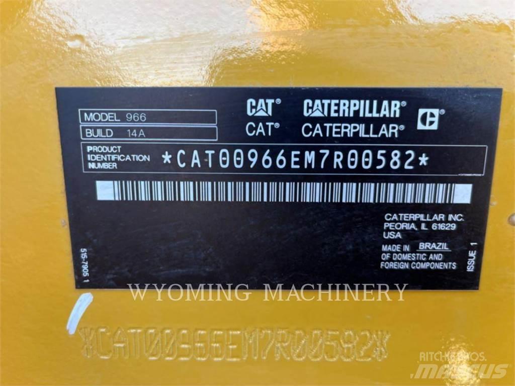 CAT 966 Фронтальні навантажувачі