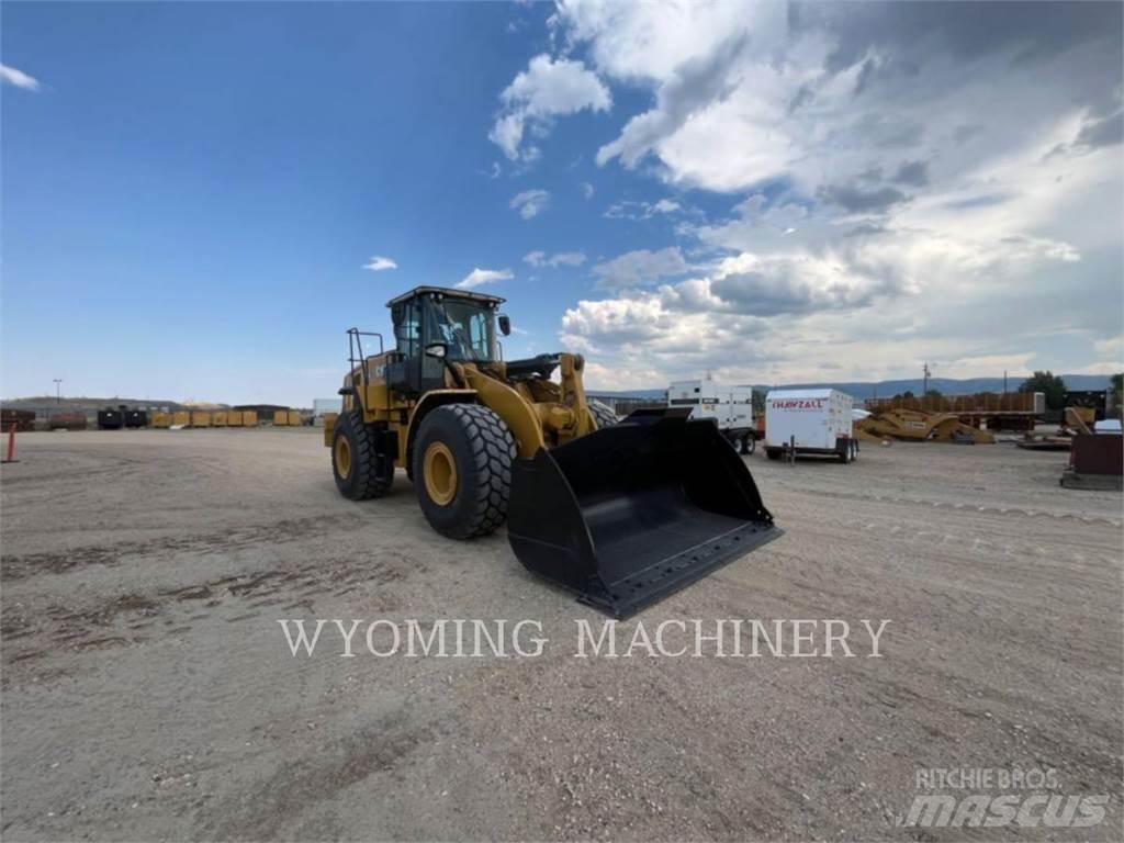 CAT 966 Фронтальні навантажувачі