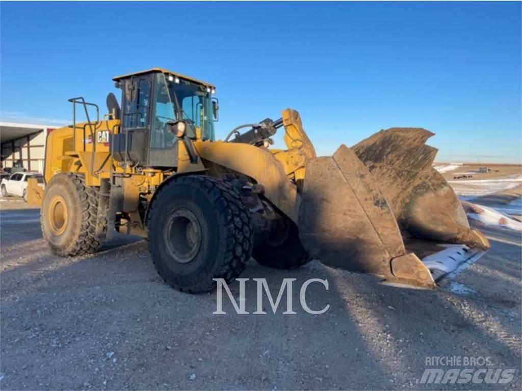 CAT 966 Фронтальні навантажувачі