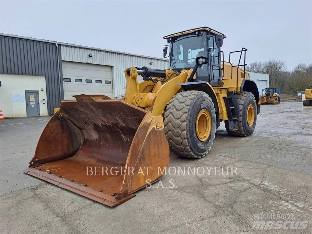 CAT 966 Фронтальні навантажувачі