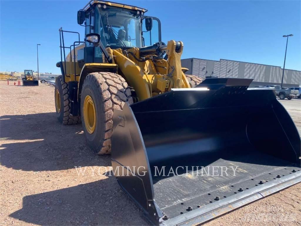 CAT 966 Фронтальні навантажувачі