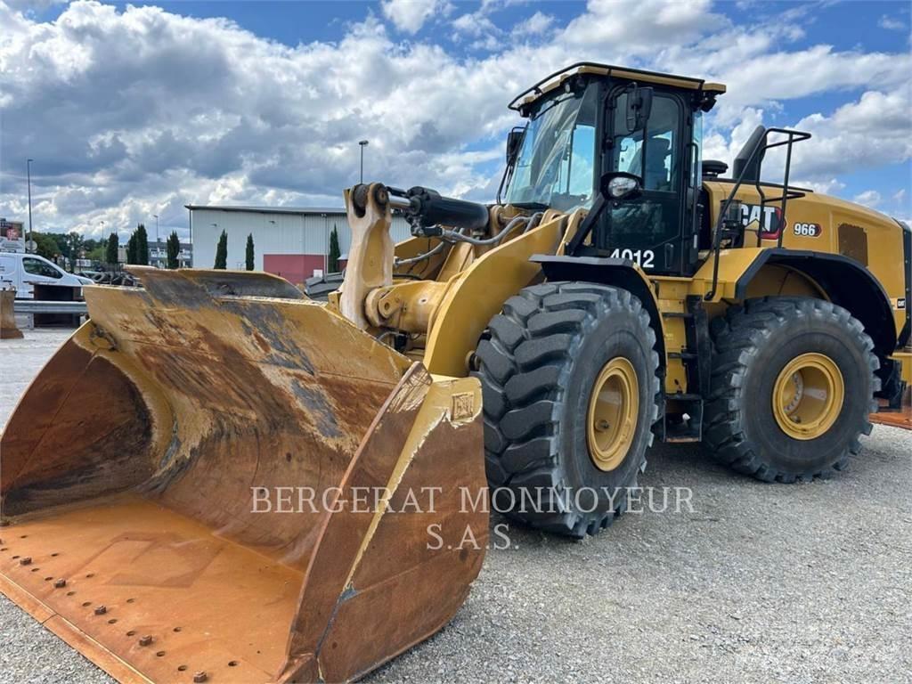 CAT 966 Фронтальні навантажувачі