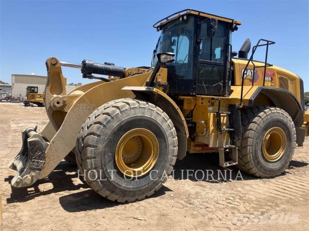 CAT 966 Фронтальні навантажувачі