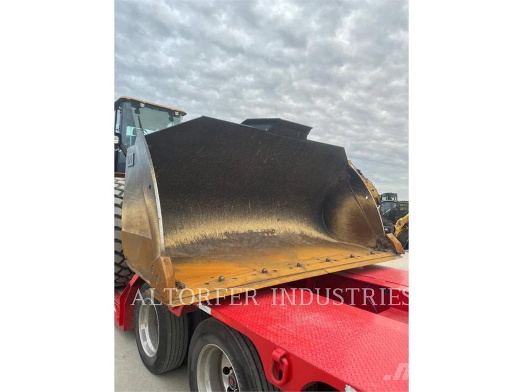 CAT 966-01GC Фронтальні навантажувачі