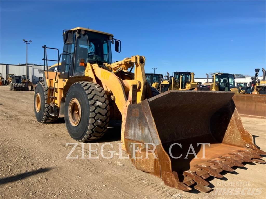CAT 966G Фронтальні навантажувачі