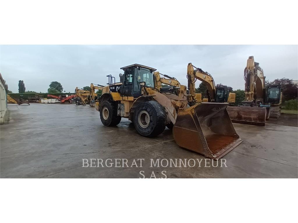 CAT 966K Фронтальні навантажувачі