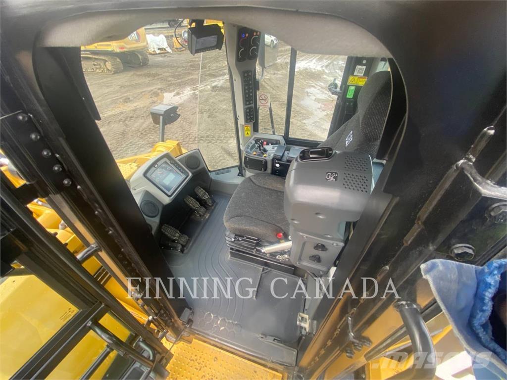 CAT 966K Фронтальні навантажувачі