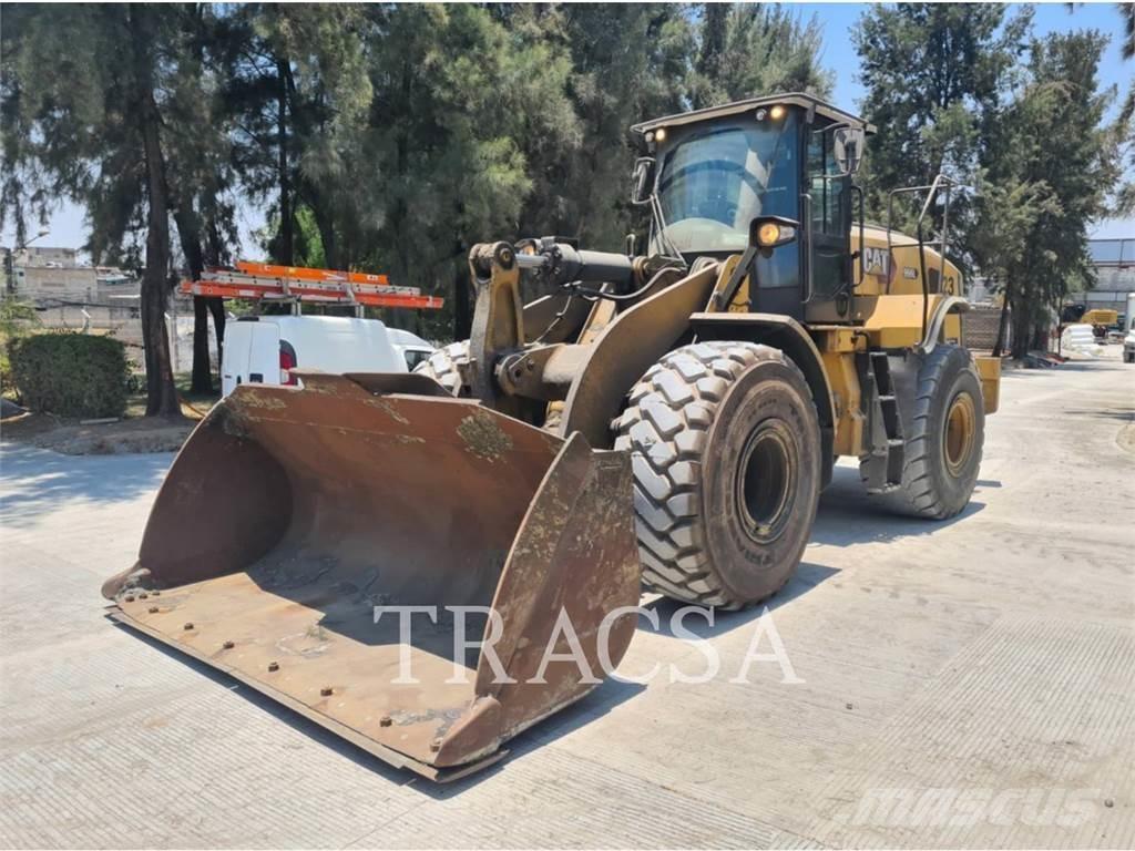 CAT 966L Фронтальні навантажувачі