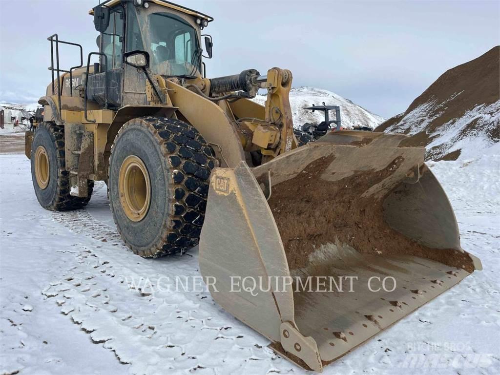 CAT 966M Фронтальні навантажувачі