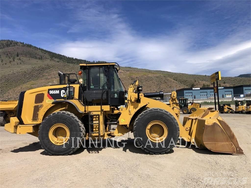 CAT 966M Фронтальні навантажувачі
