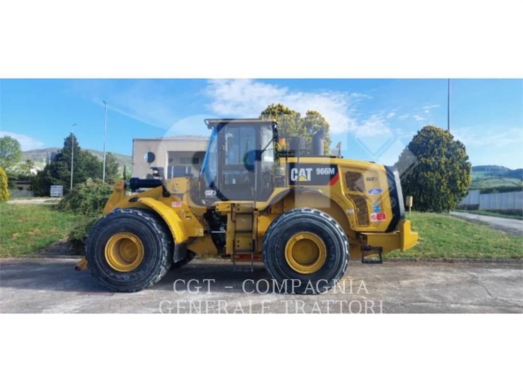 CAT 966M Фронтальні навантажувачі