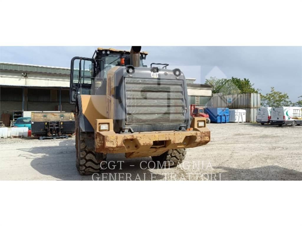CAT 966M Фронтальні навантажувачі