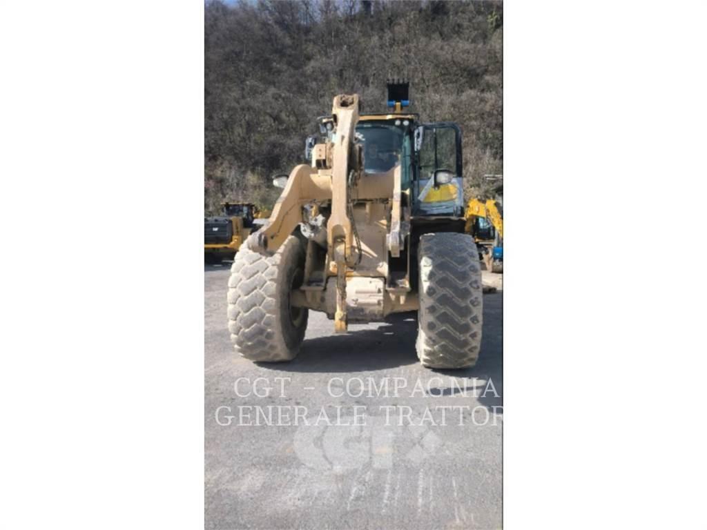 CAT 966M Фронтальні навантажувачі
